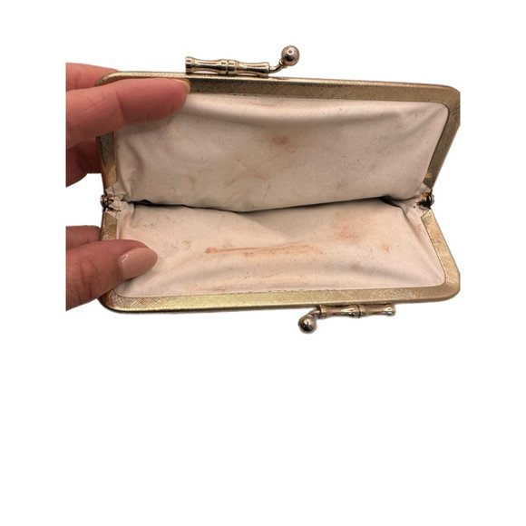 Vintage 40s Tapestry Mini Bag With Gold Kiss Clasp - Picture 4 of 4